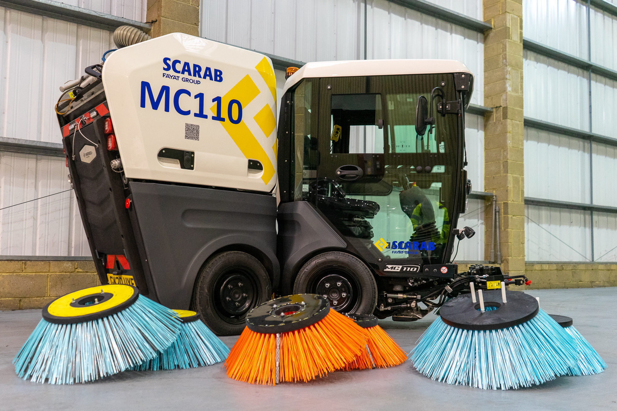 MC110 Brush Pallets